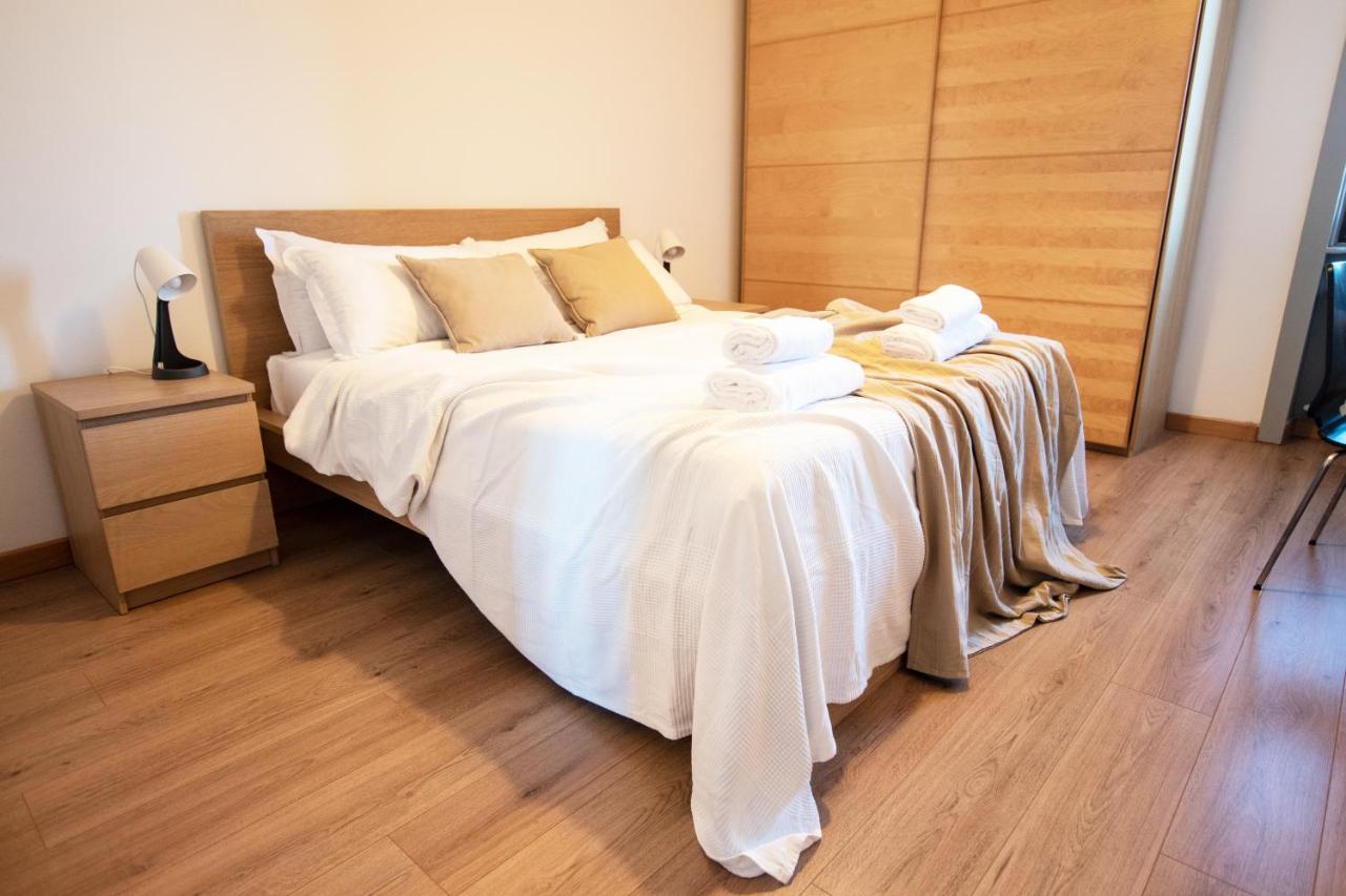 I Host Apartment - Sant'Agostino 7 ミラノ エクステリア 写真