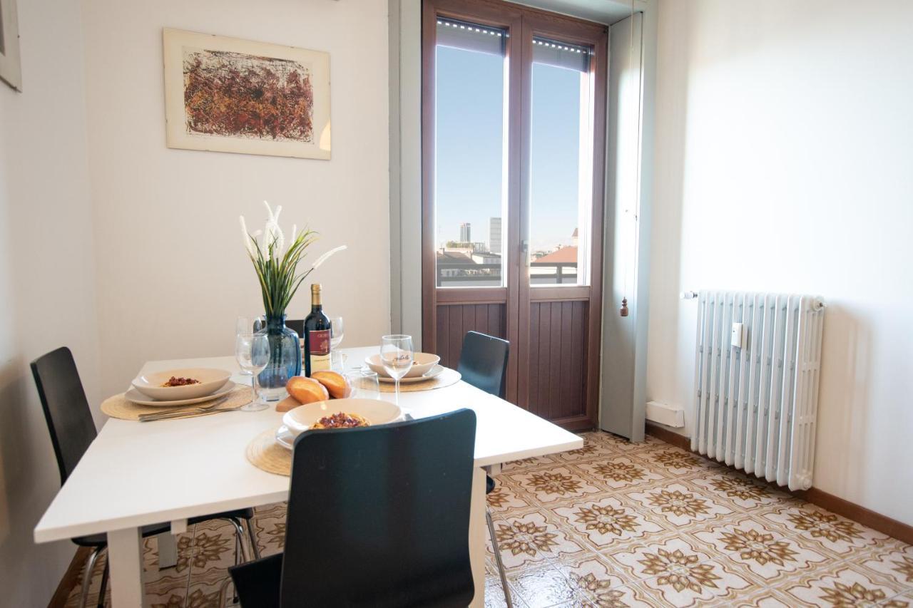 I Host Apartment - Sant'Agostino 7 ミラノ エクステリア 写真
