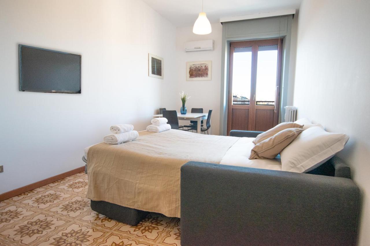 I Host Apartment - Sant'Agostino 7 ミラノ エクステリア 写真